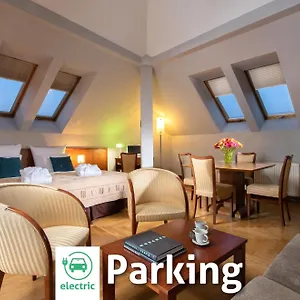 https://red-brick-apartments.krakowhotelspoland.com