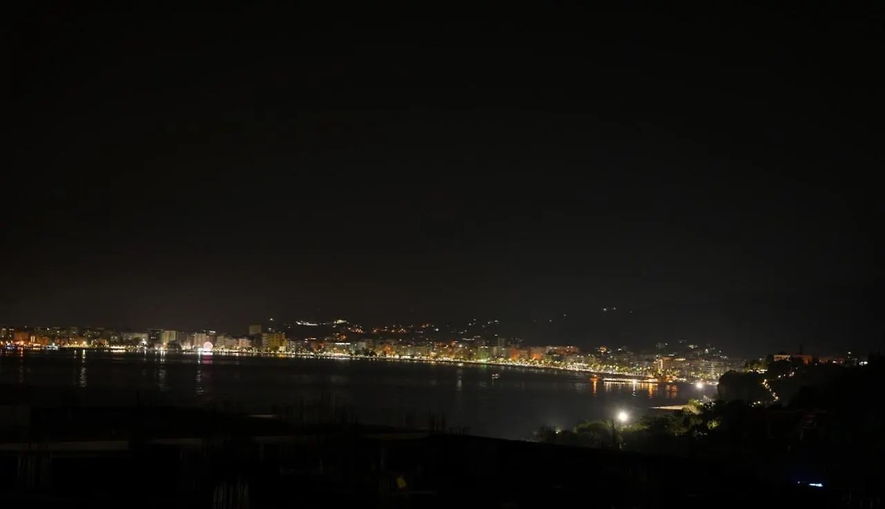 Valza Boutique Hotel Vlore 4*,